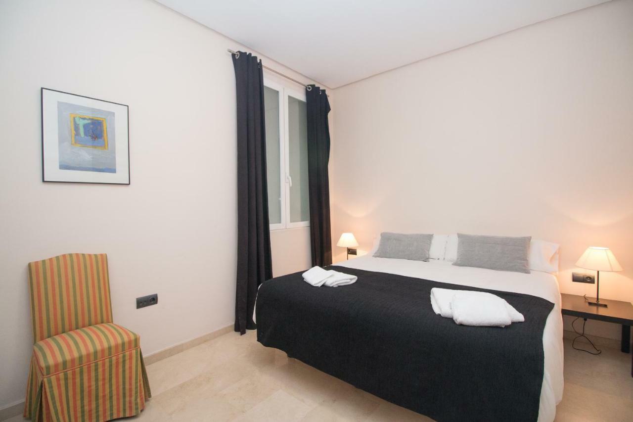 Bet Apartments - Canovas Rooms บาเลนเซีย ภายนอก รูปภาพ